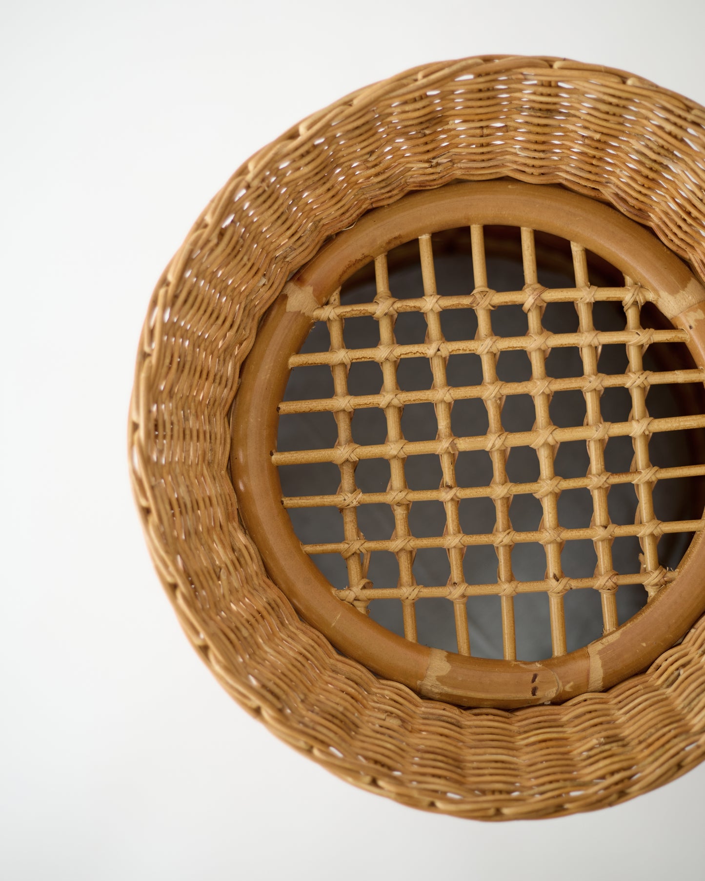 RATTAN PET HOUSE