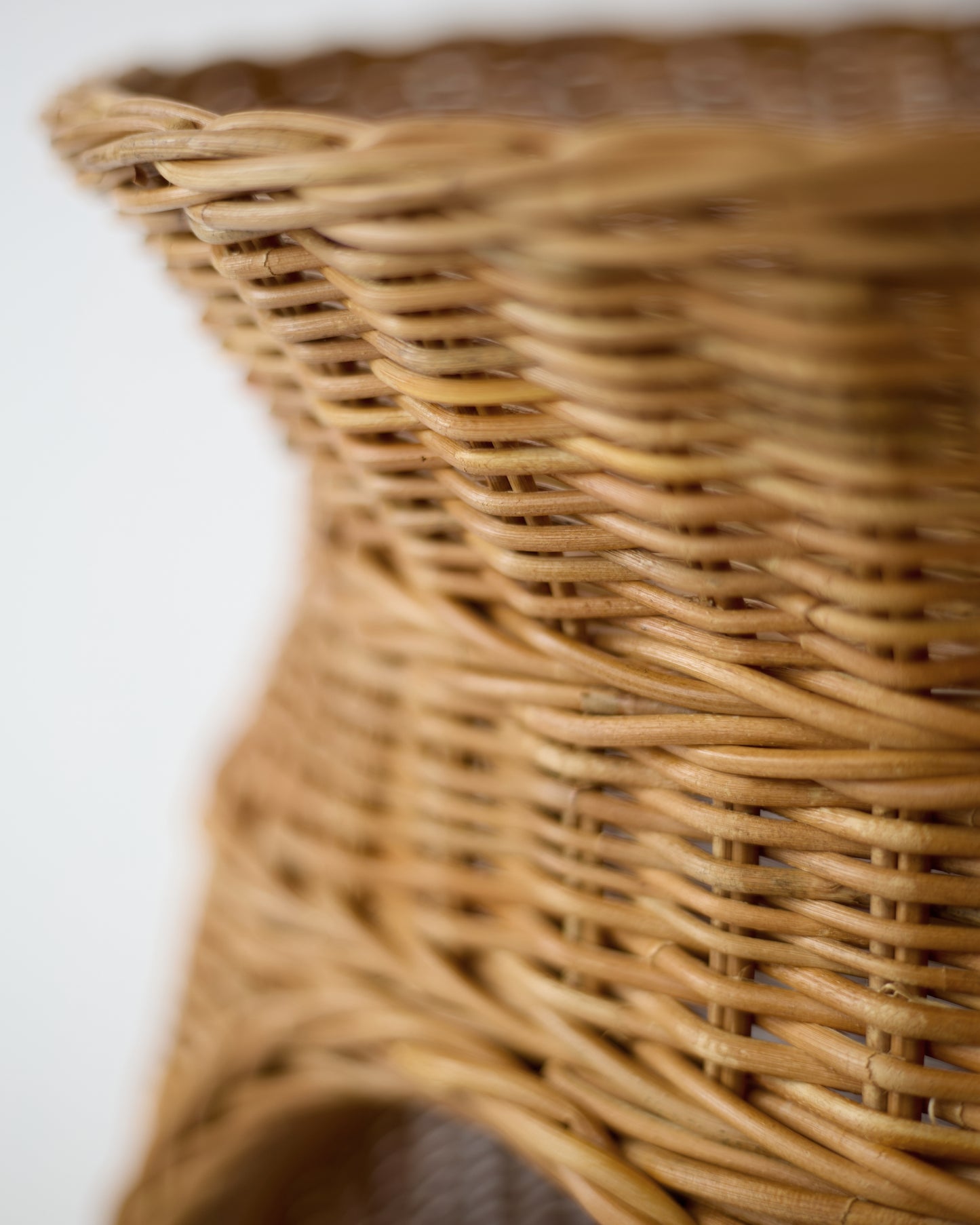 RATTAN PET HOUSE