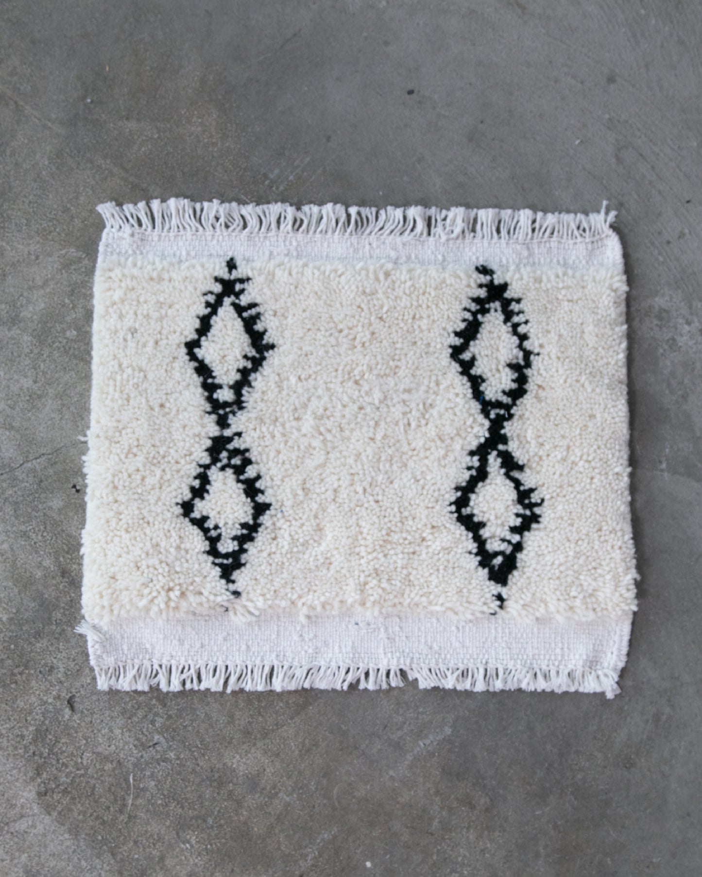 BENI OUARAIN / Black