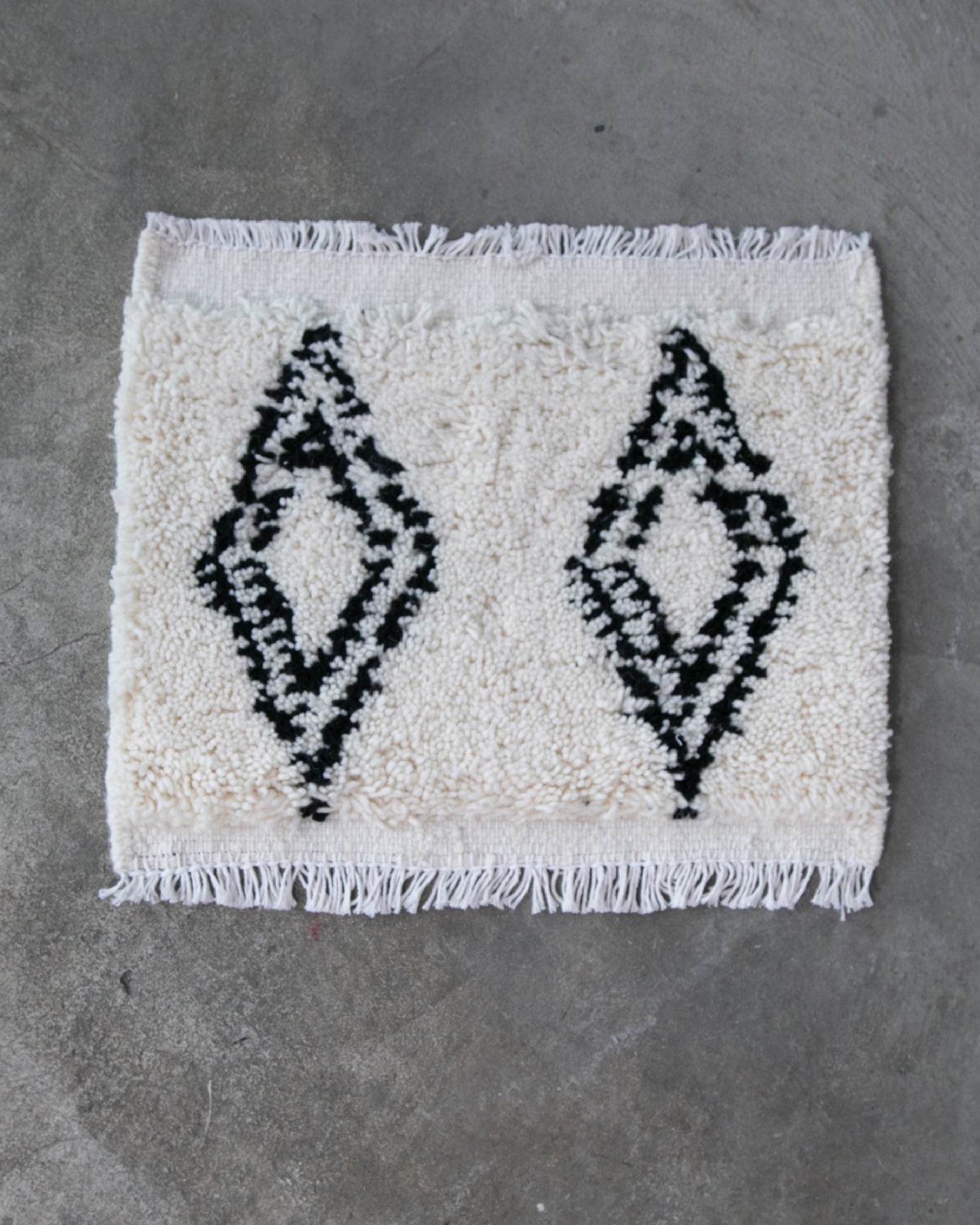 BENI OUARAIN / Black