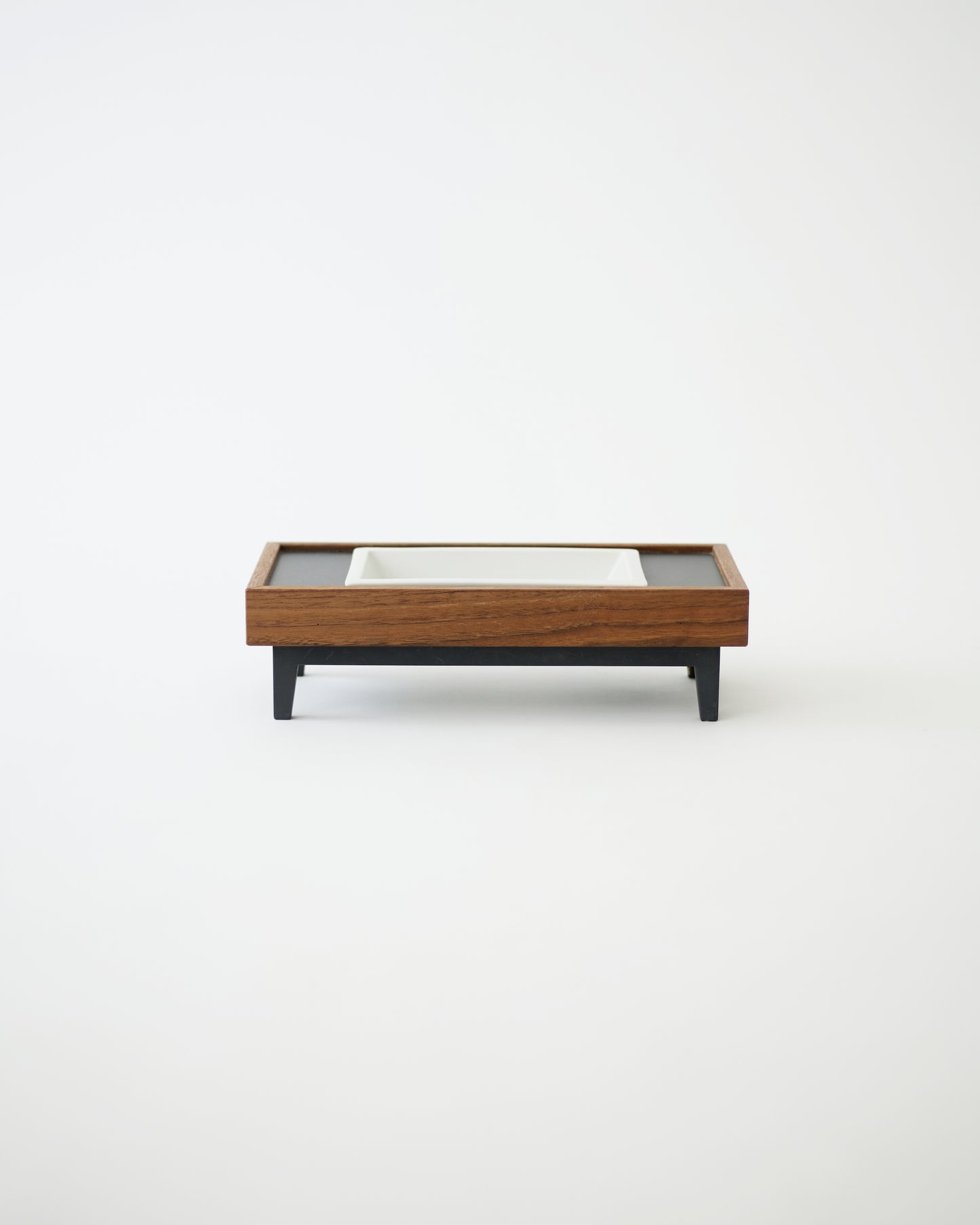 TONOA / pet feeder
