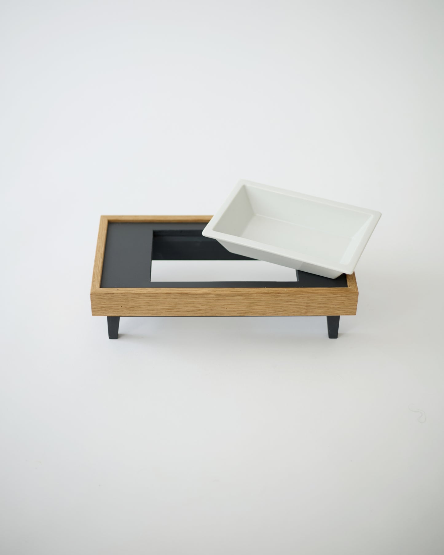 TONOA / pet feeder