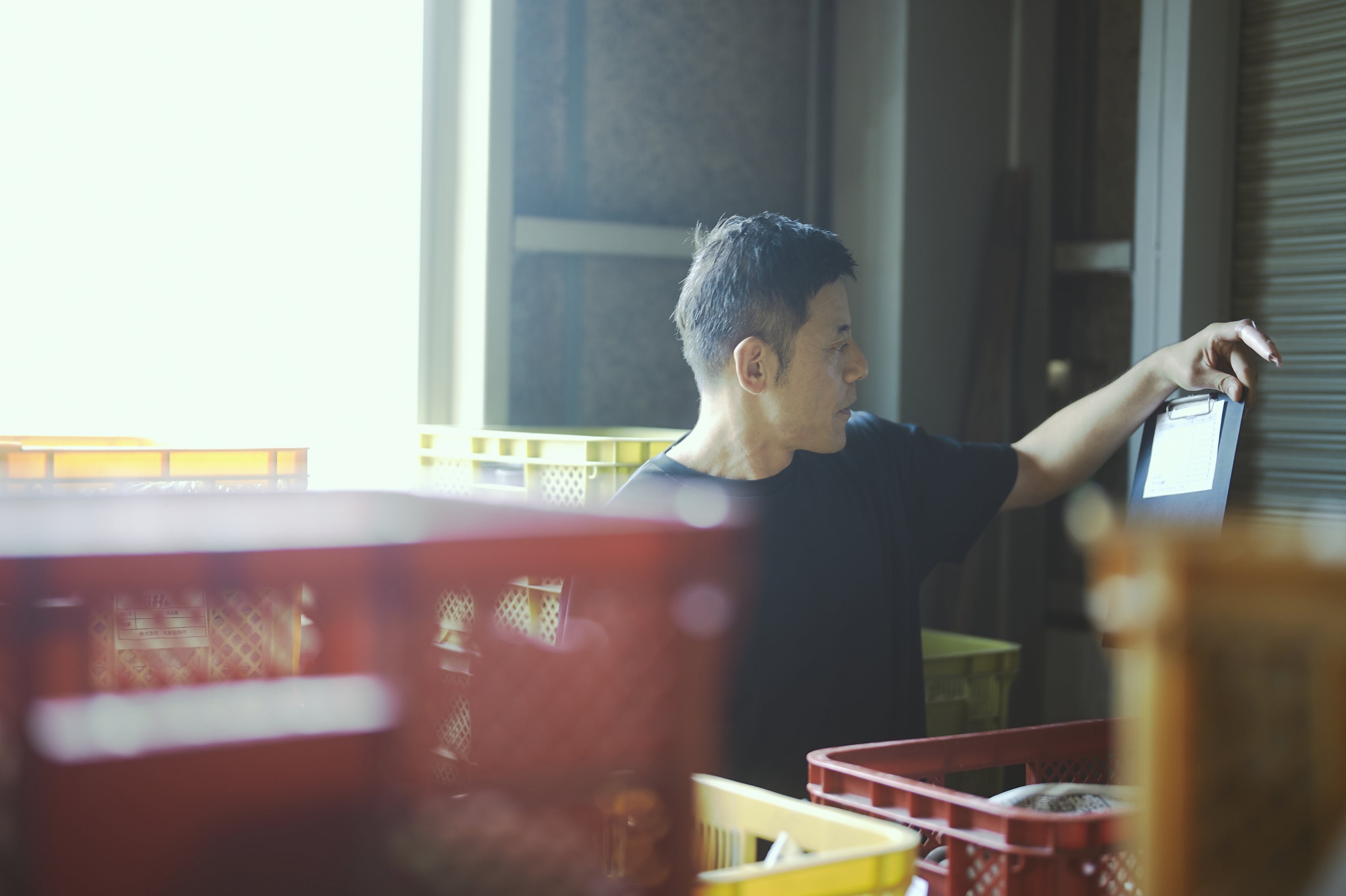 Interview #04  |  丸朝製陶所・松原圭士郎さんが語る、“土をデザインする”ということ