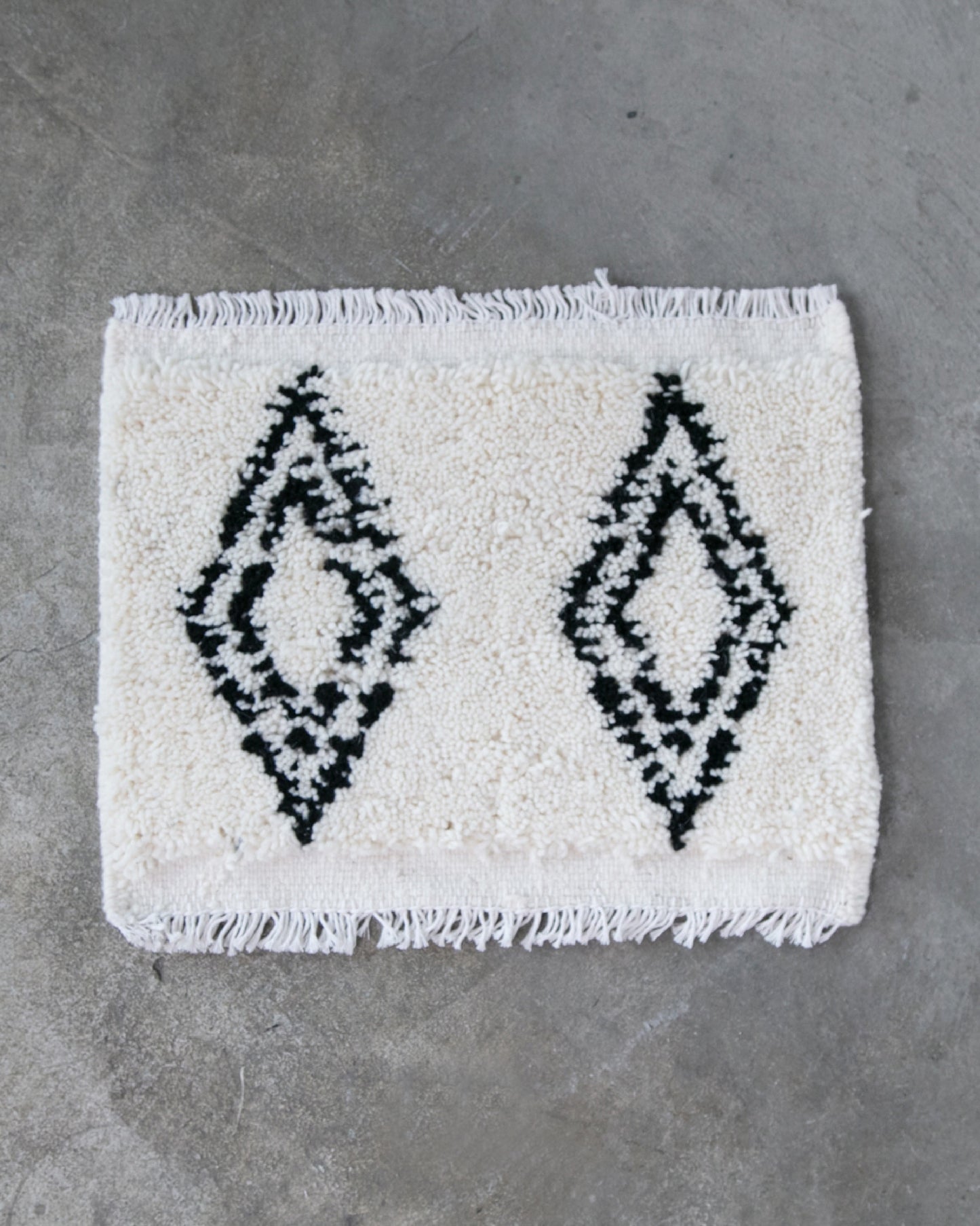 BENI OUARAIN / Black