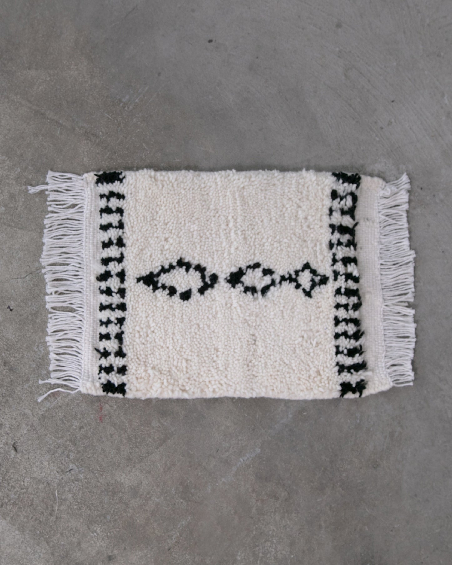 BENI OUARAIN / Black