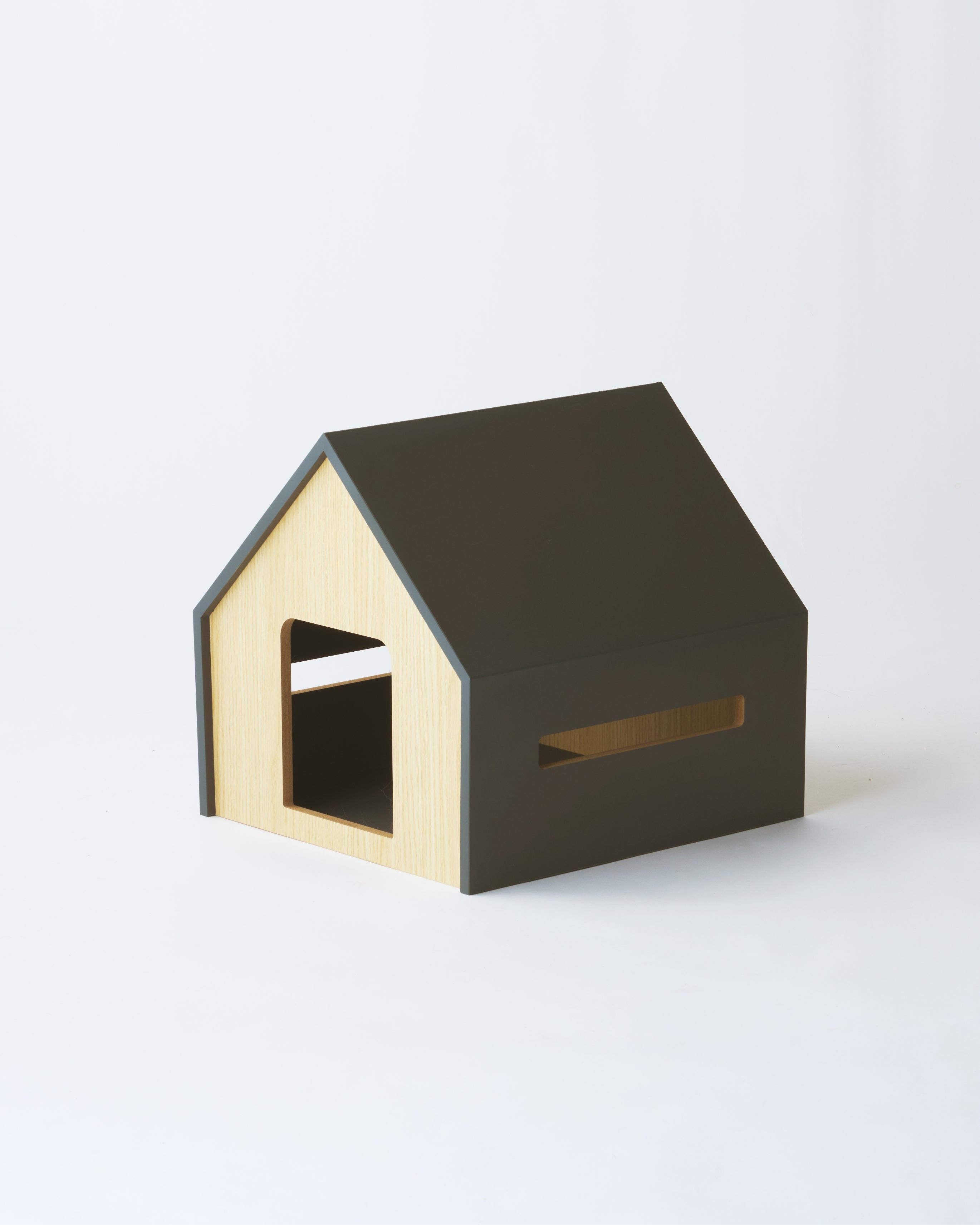 HÜTTE｜猫と暮らす、すっとインテリアに馴染むシンプルでミニマルな