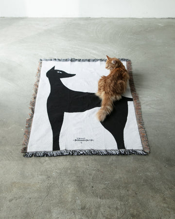 山口一郎 / blanket “kuro neko” | 猫と暮らす部屋に、上質なアートを 