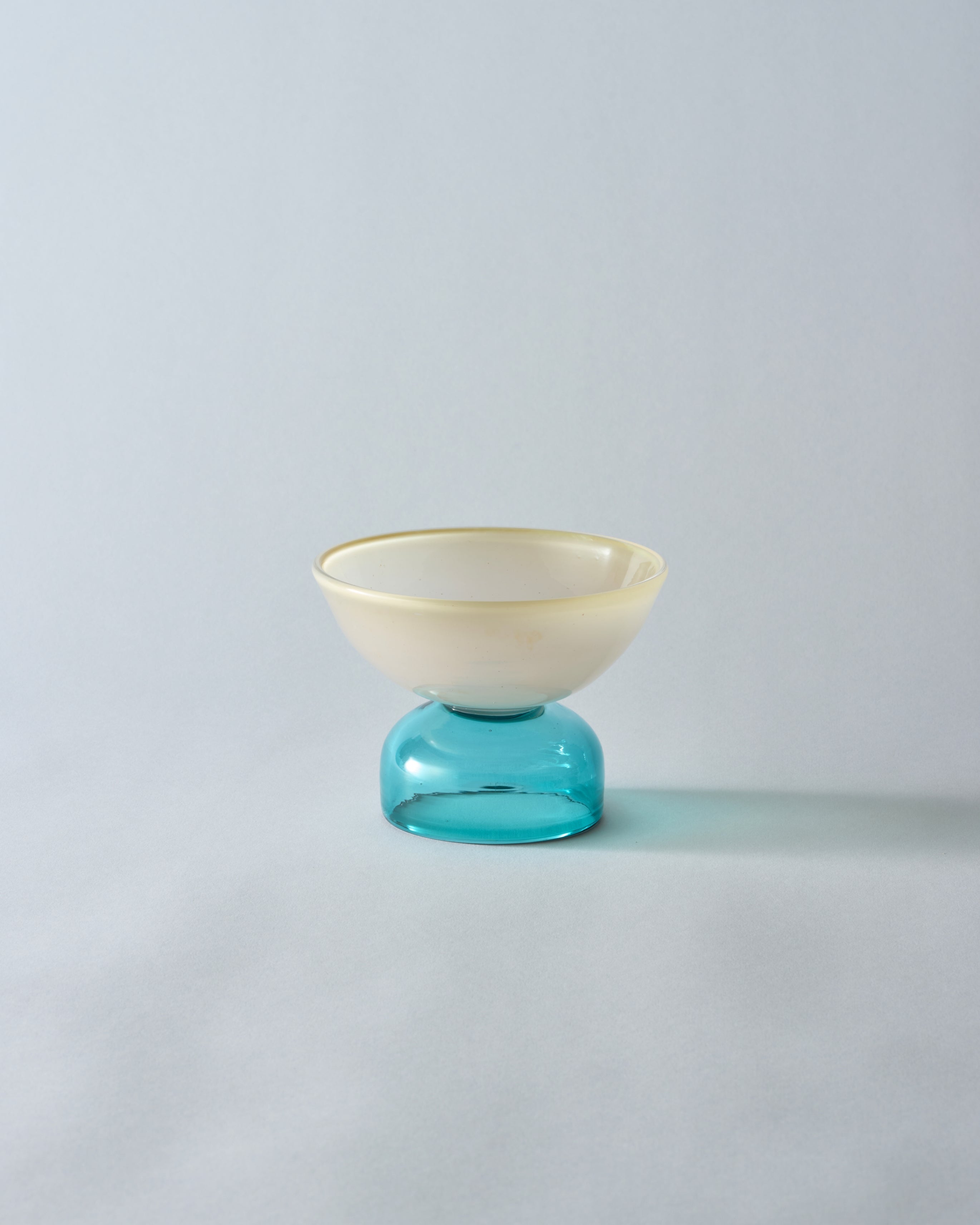 UTSUROI / glass bowl｜吹きガラス作家・野尻恵美とつくる“時間の