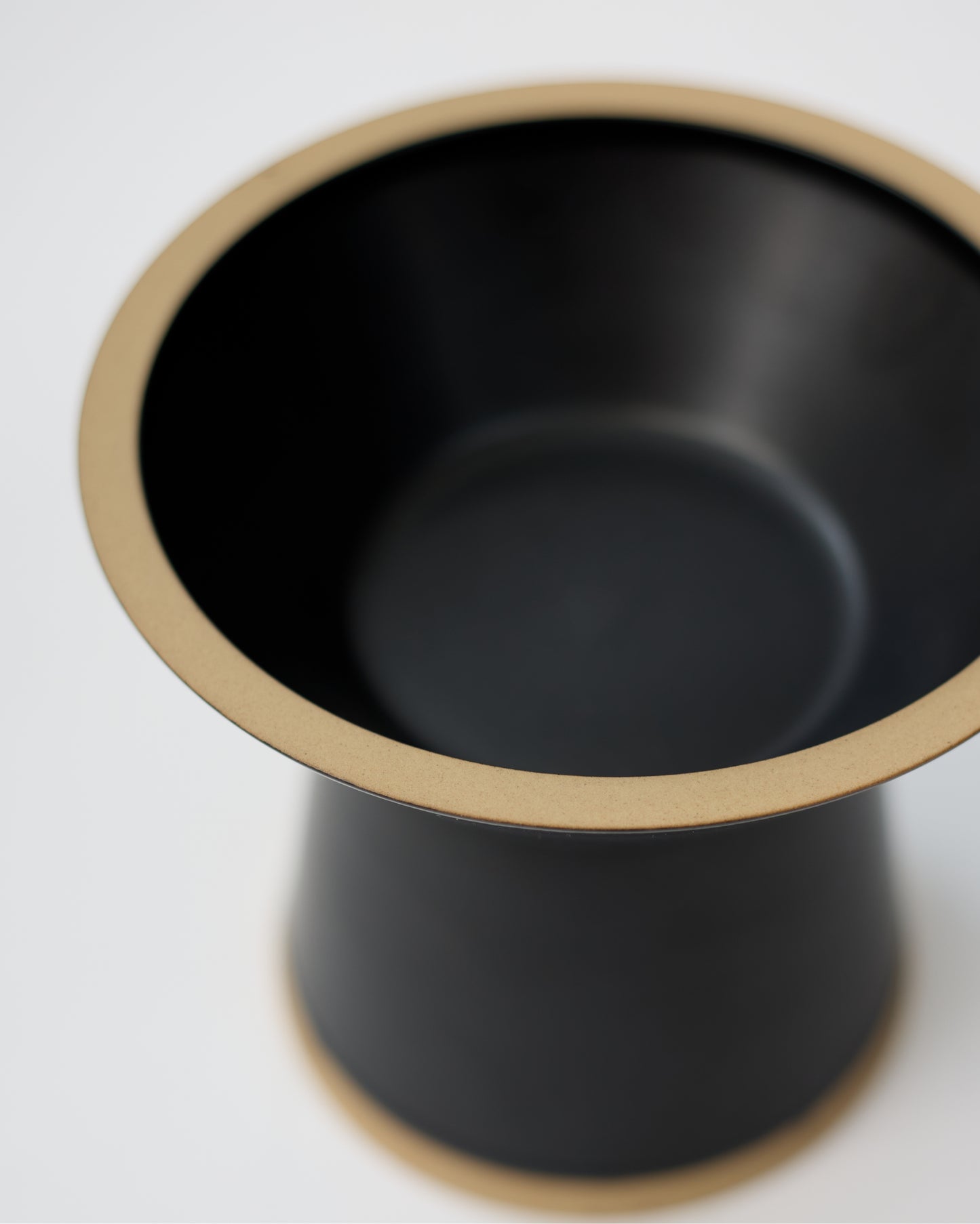CHALICE / 墨黒（ブラック×クレイ）【アウトレット品】