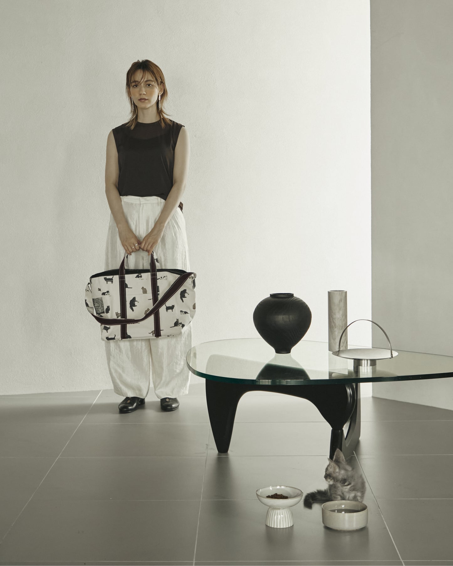 CARRY TOTE BAG