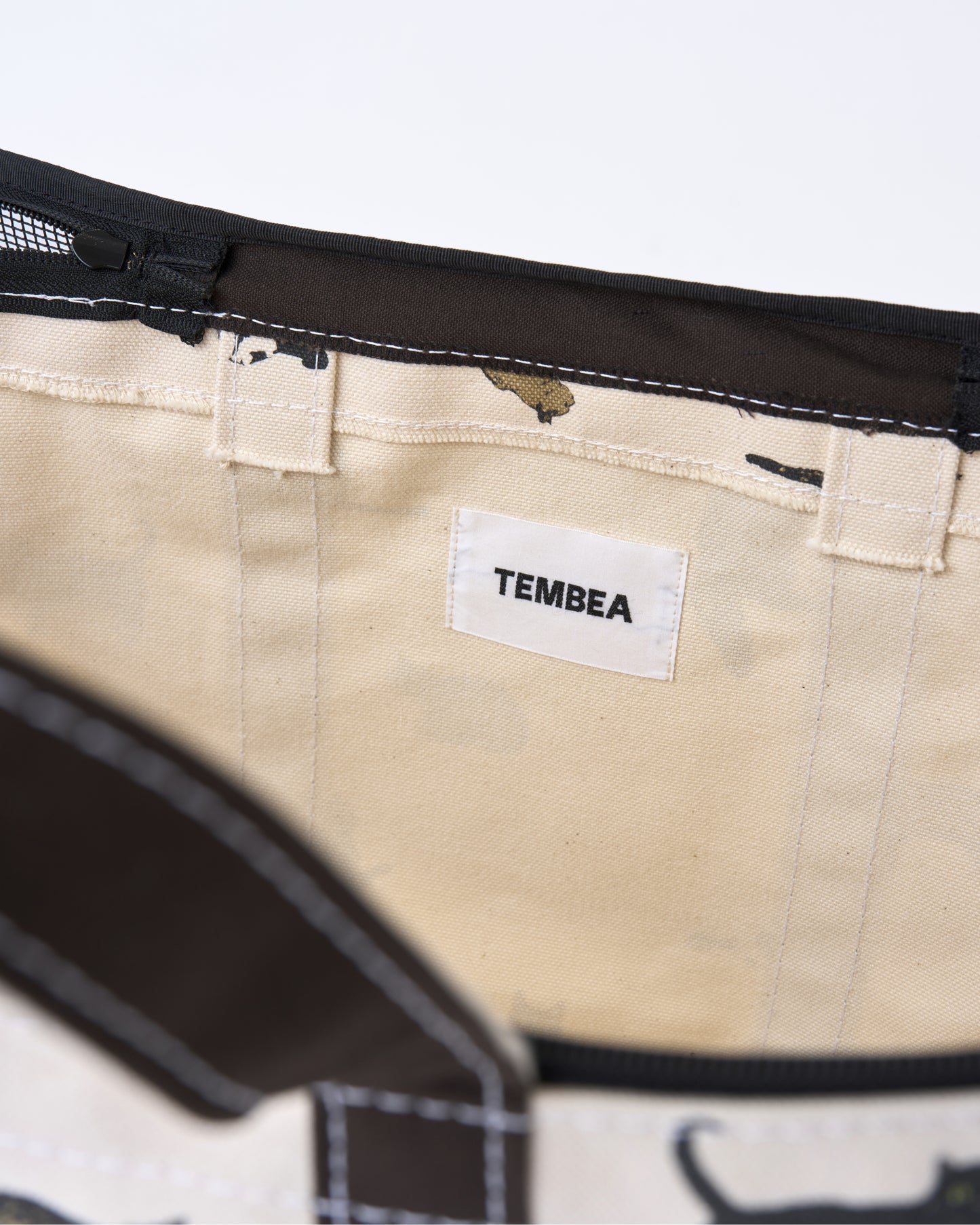 CARRY TOTE BAG