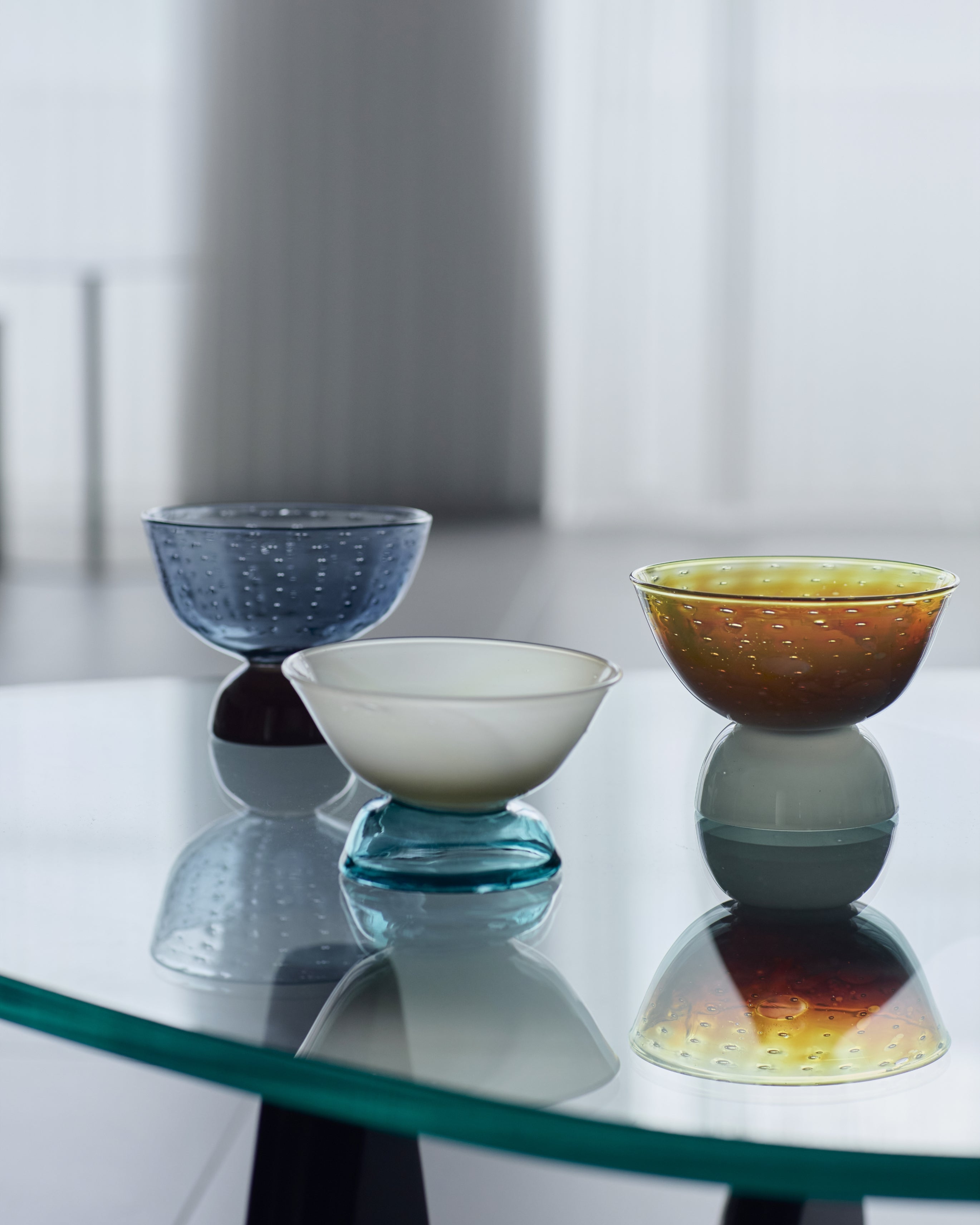 UTSUROI / glass bowl｜吹きガラス作家・野尻恵美とつくる“時間の