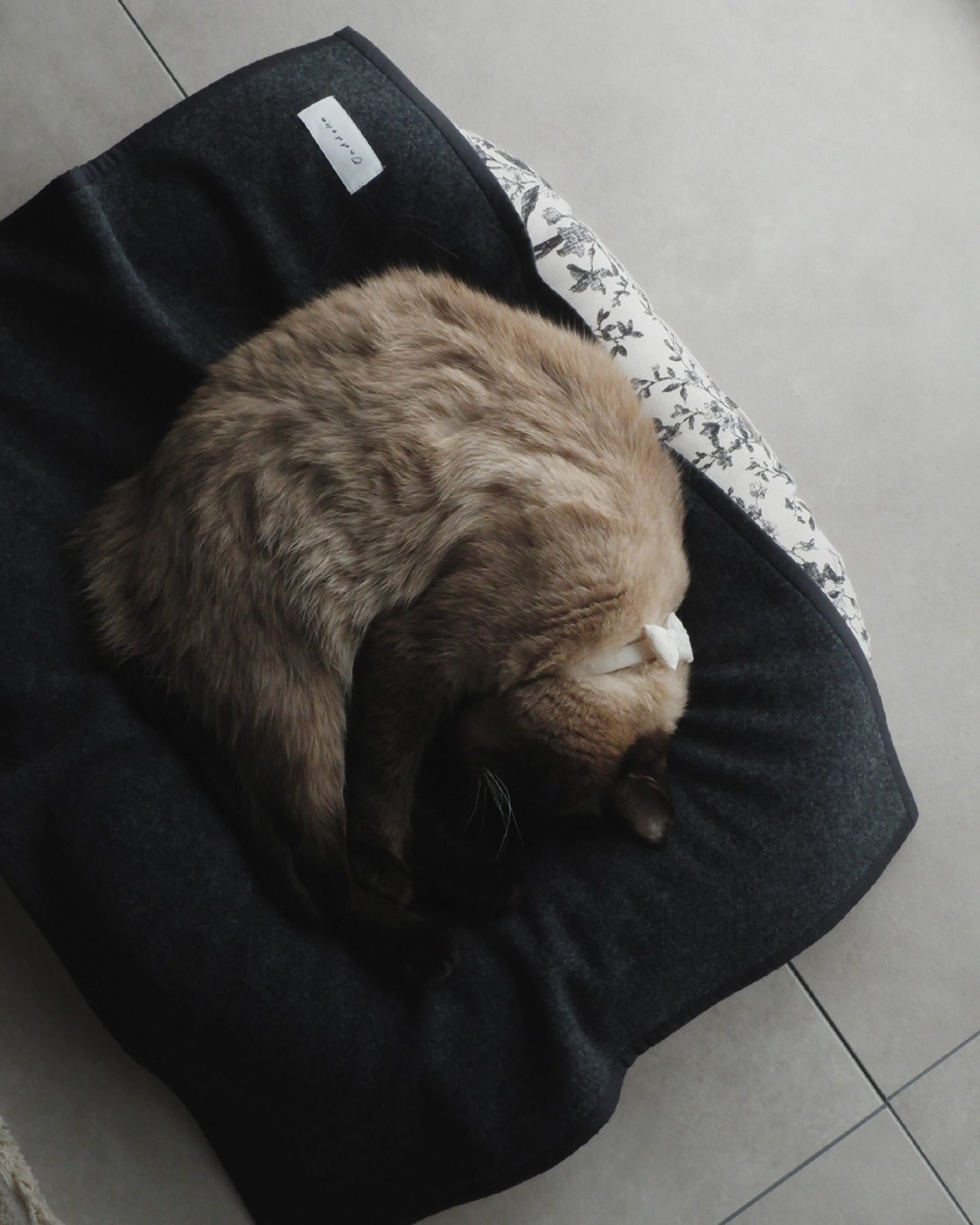 WOOL CAT BLANKET